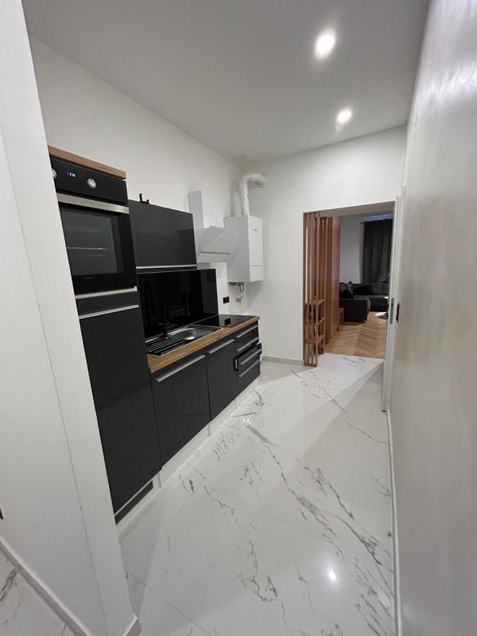 Deluxe Apartment Favoriten Wien Exteriör bild